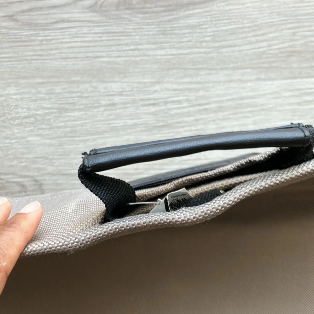 Dockers Garment Carrier Travel Fold Bag